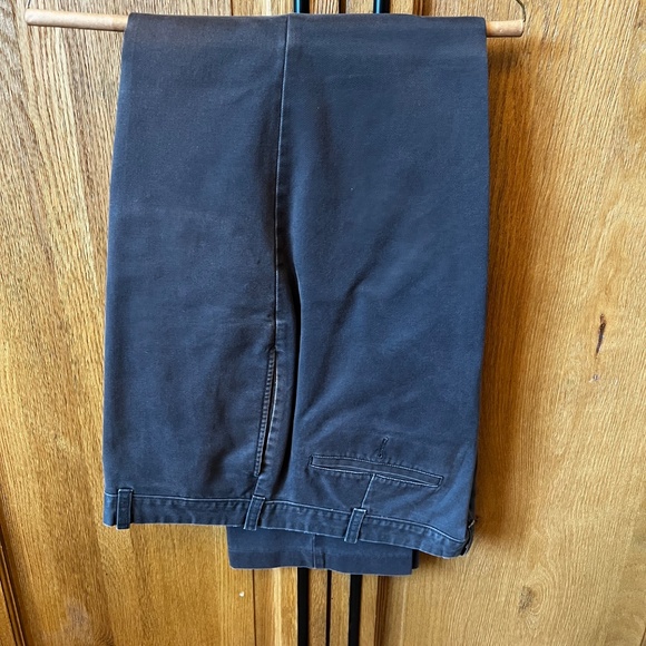 J. Crew. 4 pairs of chinos - Picture 6 of 7